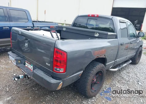 2004 Dodge Ram 1500 Slt/Laramie z USA, uszkodzony, nr VIN 1D7HA18D34S760419